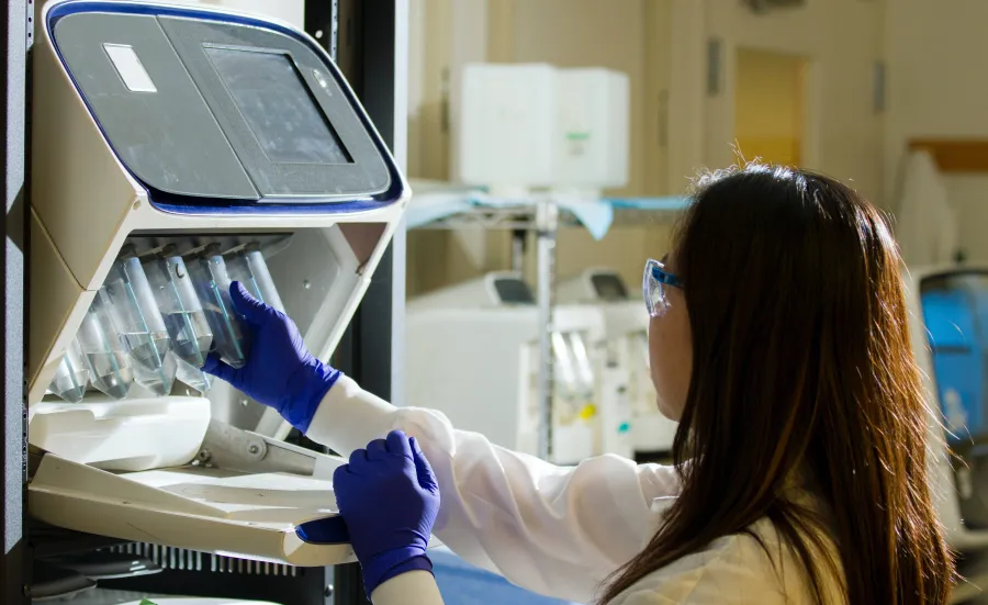 Scientist in laboratory