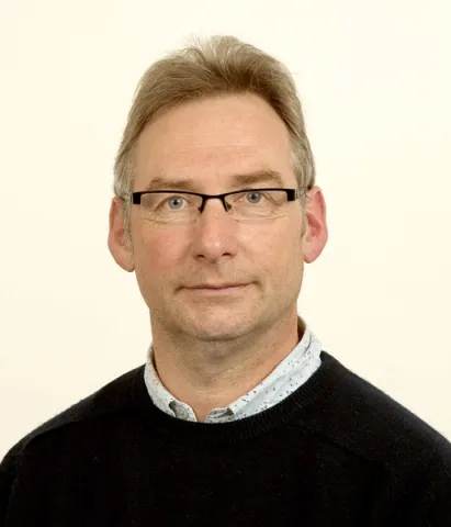 Professor Justin Dix