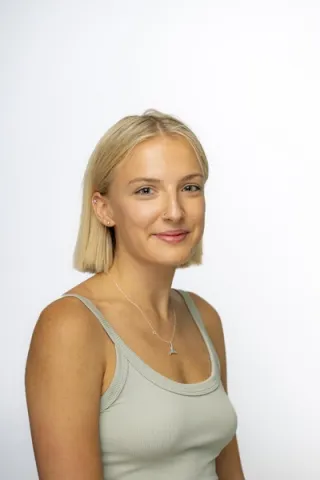 Miss Karolina Zarzyczny