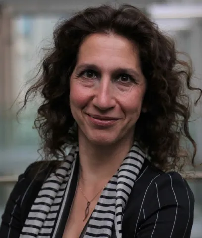 Professor Tereza Capelos