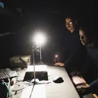 Analysing a sample in the Fieldspectroscopy Laboratory